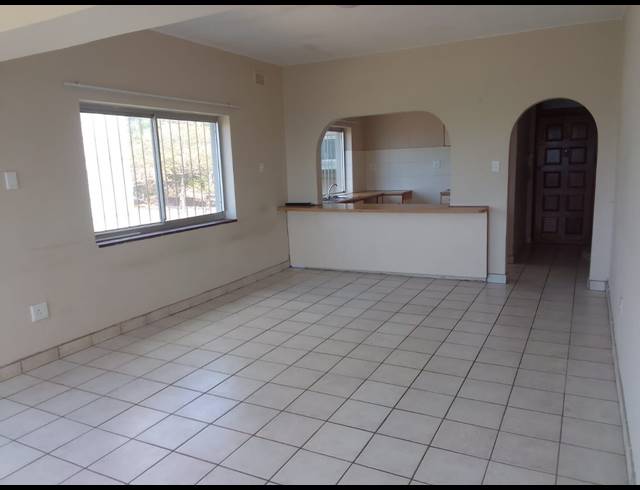 3 BEDROOM APARTMENT RENTED IN AMANZIMTOTI